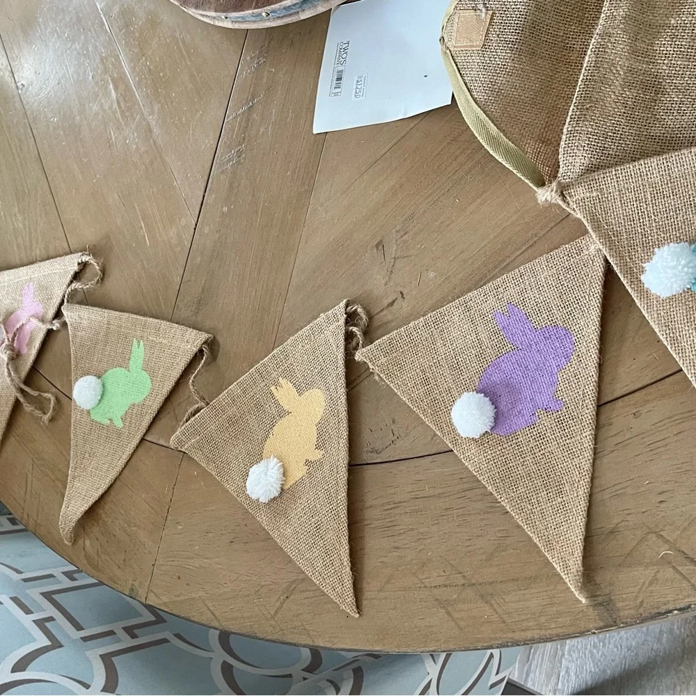 Twos Company Spring bunny Jute banner